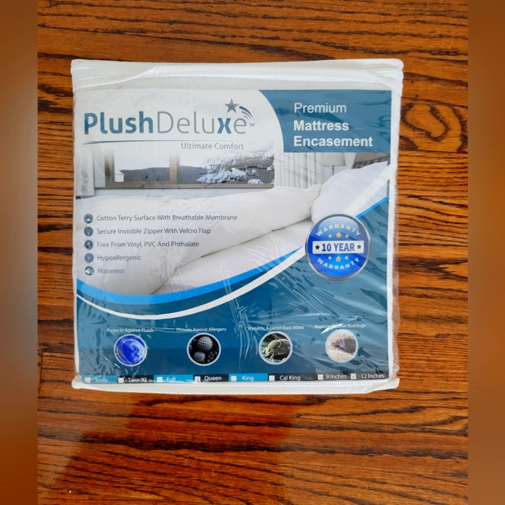 Plush Deluxe Mattress Encasement Cover for Queen Size Bed New